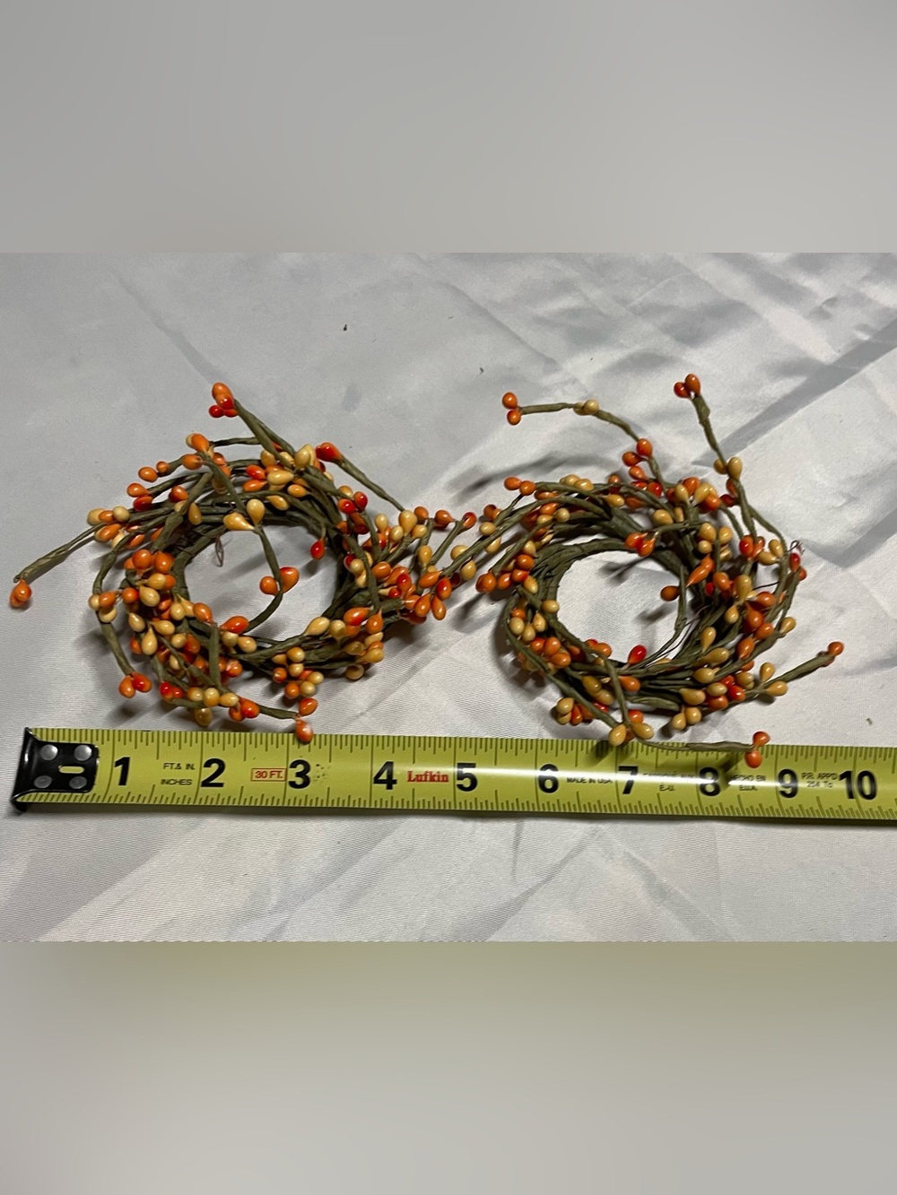 Autumn Berry Wire Garland Ring - Orange & Cream
